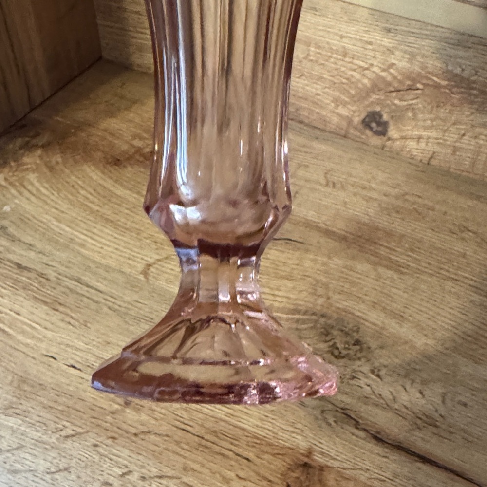 Vintage Fostoria Virginia Peach Elegant  Glass Vase 7” - Picture 4 of 6